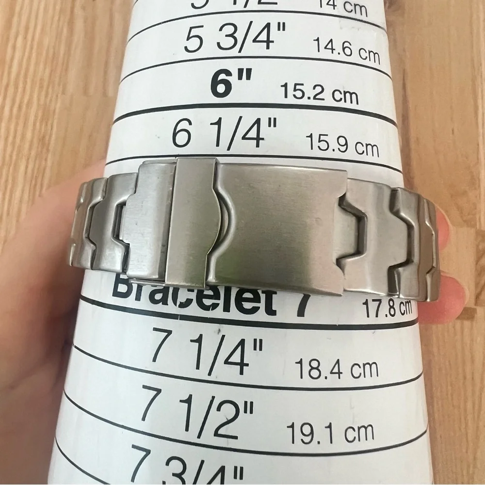 Relic wet ladies stainless steel diver sports watch NEW BATTERY